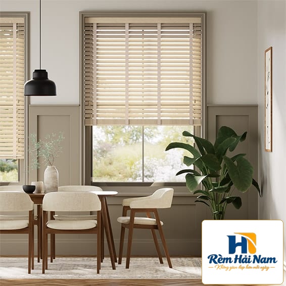 Rèm gỗ tự nhiên cao cấp phòng khách nhà phố