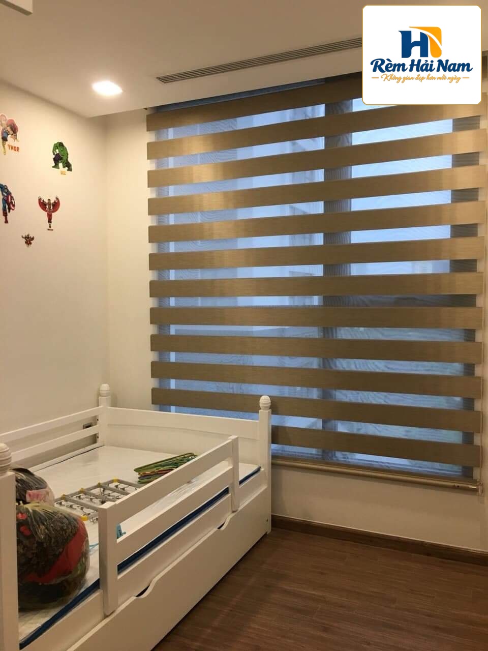 Rèm cầu vồng cản nắng hãng Modero mã Isabel